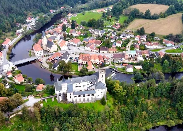 Rosenberg Lägenhet *